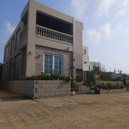 Penghu Lucai B&B 旅采民宿 Magong Exteriör bild